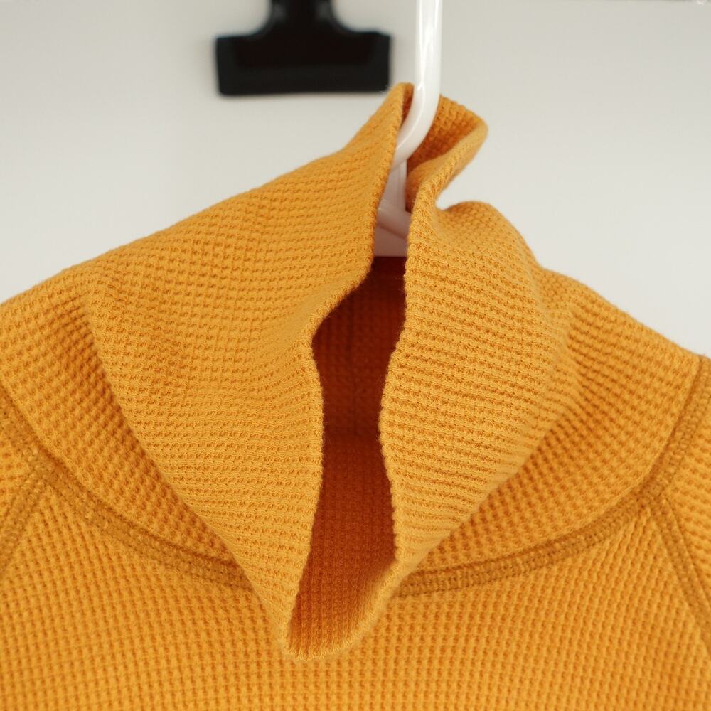 Everlane Turtleneck Shirt SZ M Waffle Knit Thermal Organic Cotton Sustainable - Picture 3 of 7